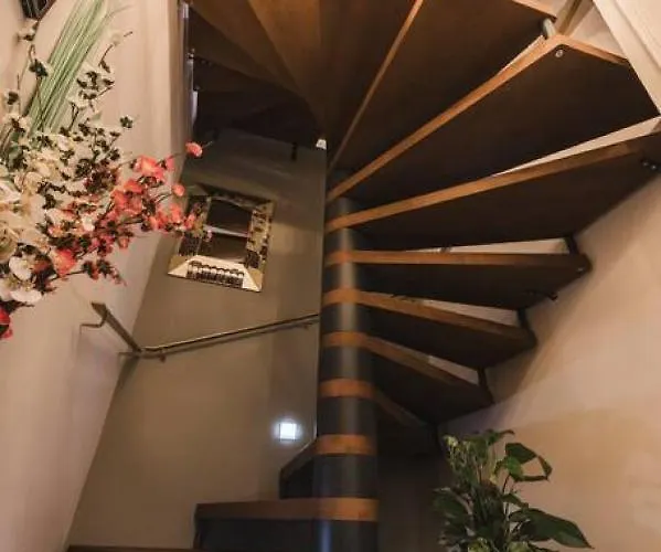 Konukevi Zebbuga The Penthouse 7 3*